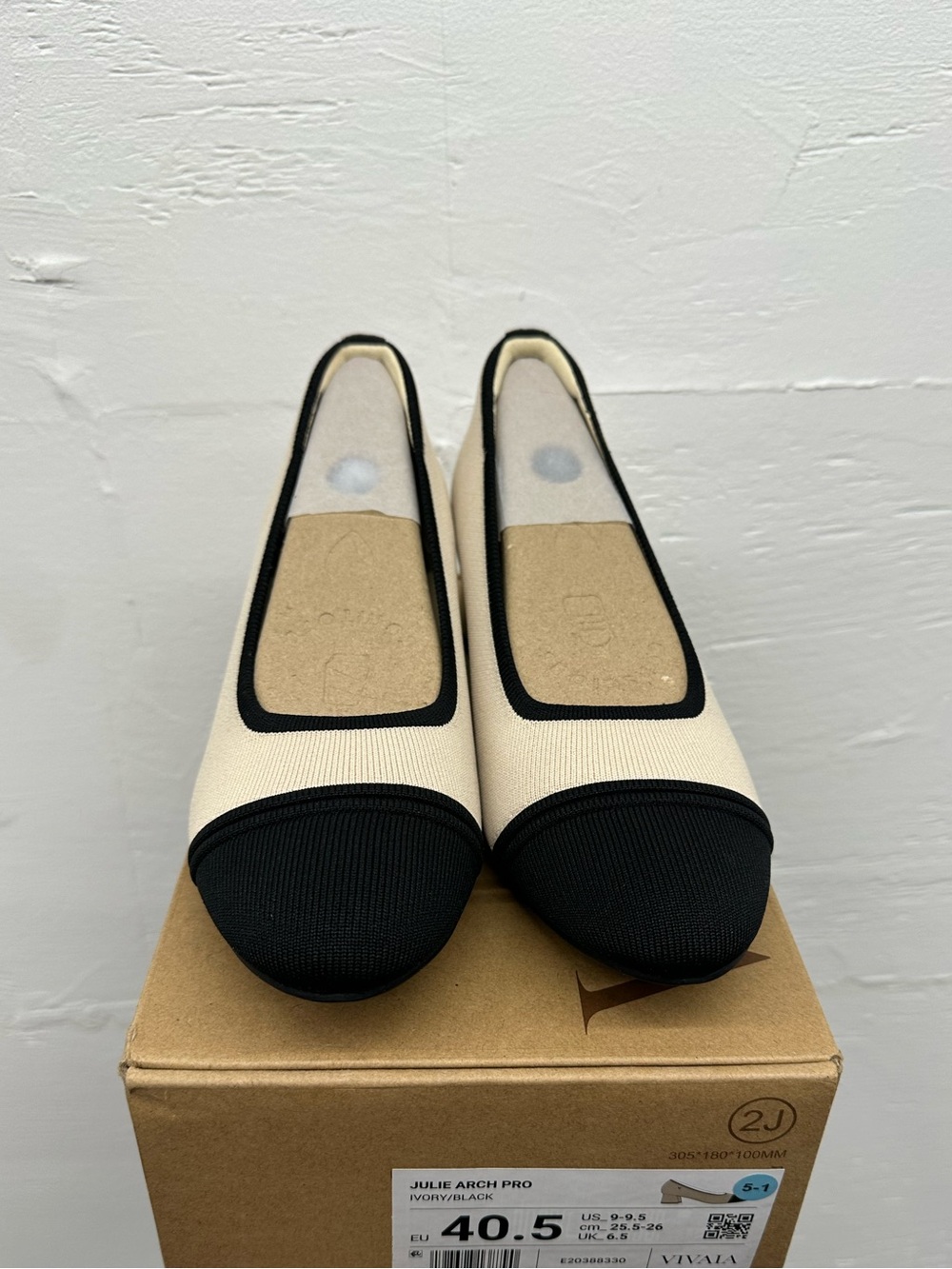 Julie arch pro - Ivory/ black